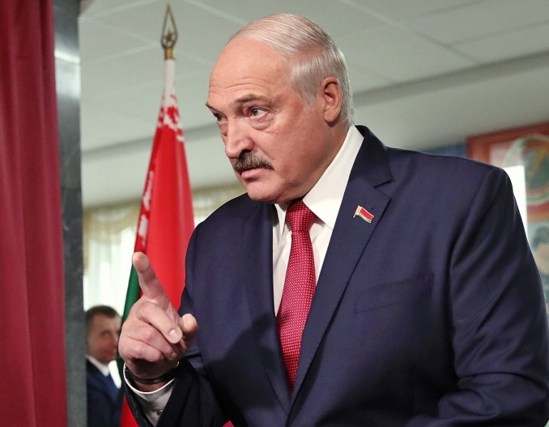 Лукашенко назвал забастовки на предприятиях выгодными для России, ФРГ и США