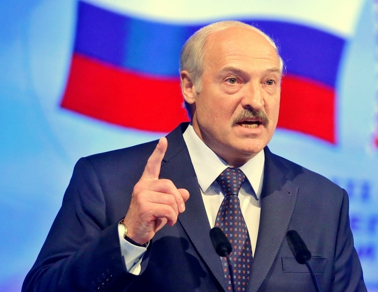 Лукашенко подтвердил, что пригласил россиян на места бастующих в стране журналистов