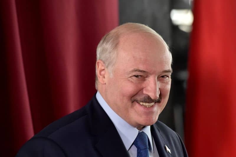 Официальный экзитпол отдал победу Лукашенко на президентских выборах в Белоруссии