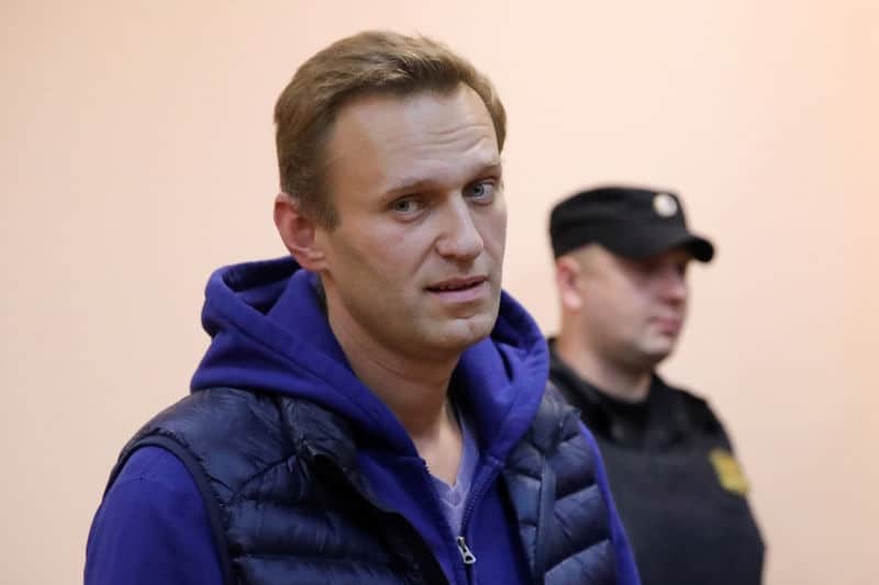 Спикер Госдумы подозревает, что "произошедшее с Навальным" - попытка создать напряжение в РФ