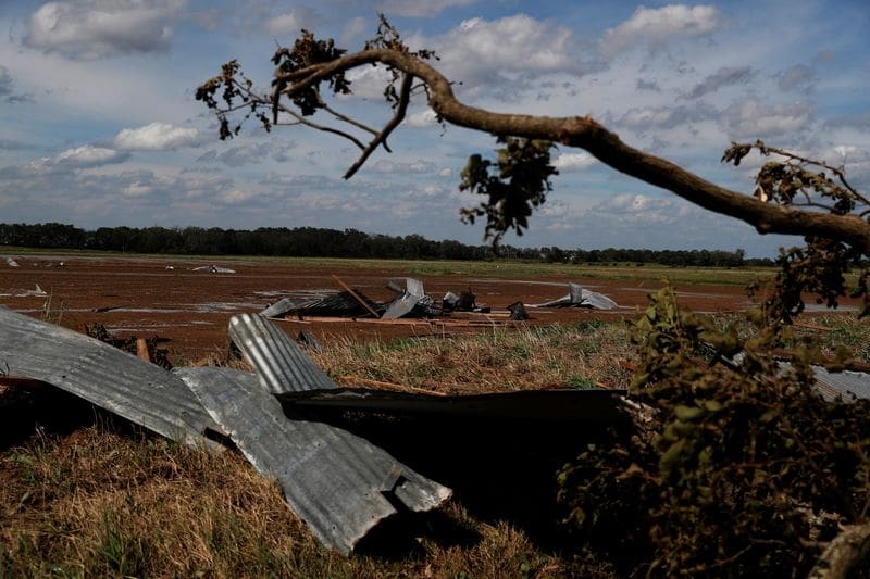 Ураган "Лаура" уходит, энергетические компании США оценивают ущерб