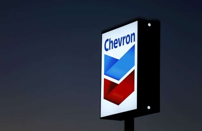 Chevron получила прибыль в 3 кв благодаря восстановлению цен на нефть