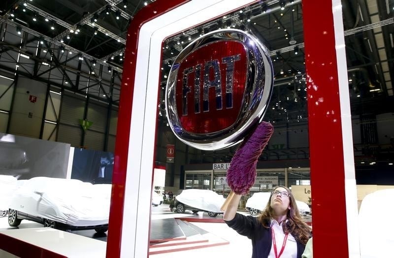 Fiat и PSA намерены получить разрешение ЕС на слияние до февраля