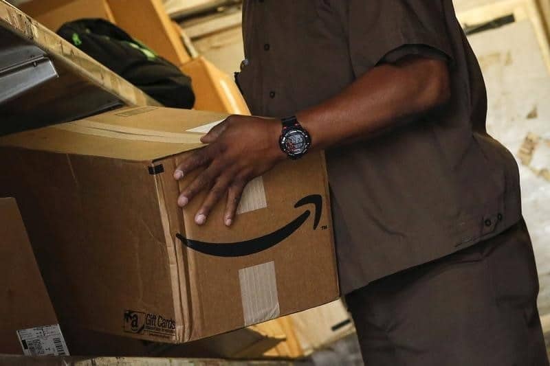 Amazon.com выплатит сотрудникам за работу в праздничный период бонусы на сумму $500 млн