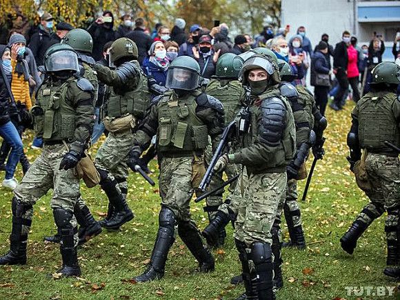 Число задержанных на акциях в Белоруссии превысило 200 человек