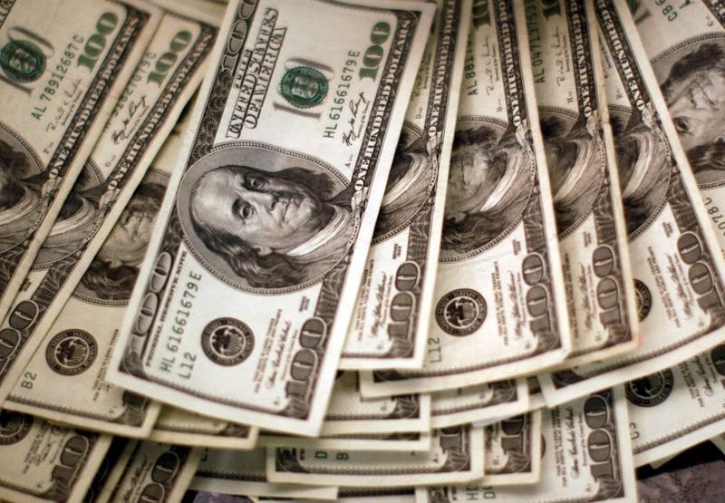 Доллар замедлил снижение после того, как Мнучин объявил об окончании пандемического кредитования ФРС