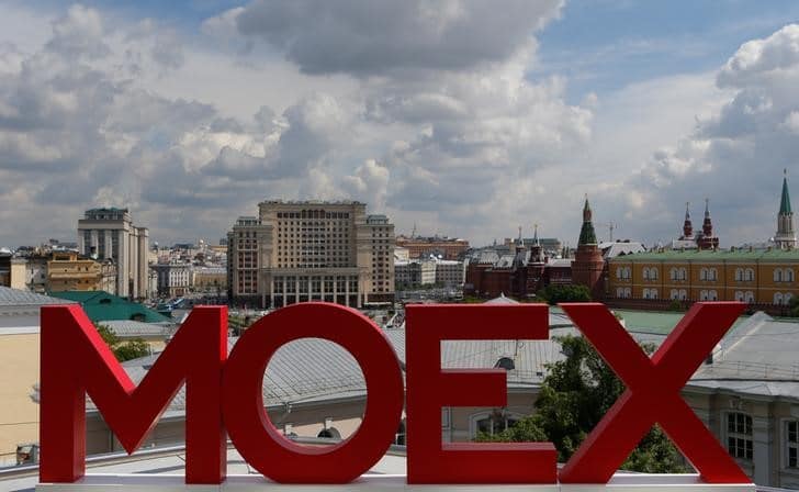 Индекс Мосбиржи превысил 2900 пунктов впервые за месяц