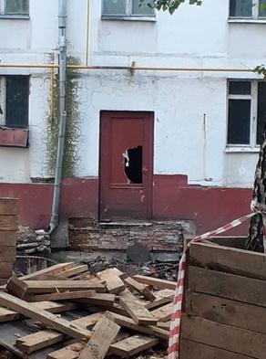 Казус Малаховой: жертва реновации живет с 6-летним ребенком в брошенном доме