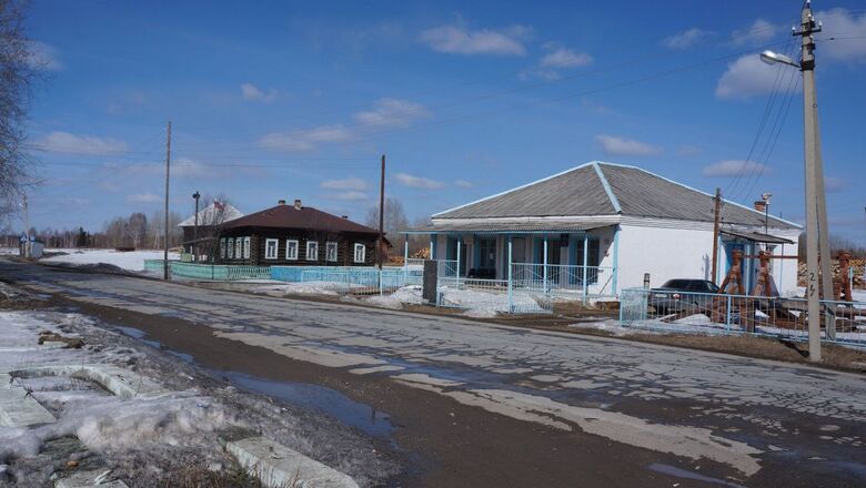 Почта в деревне Свердловской области закрылась после проблем с дровами