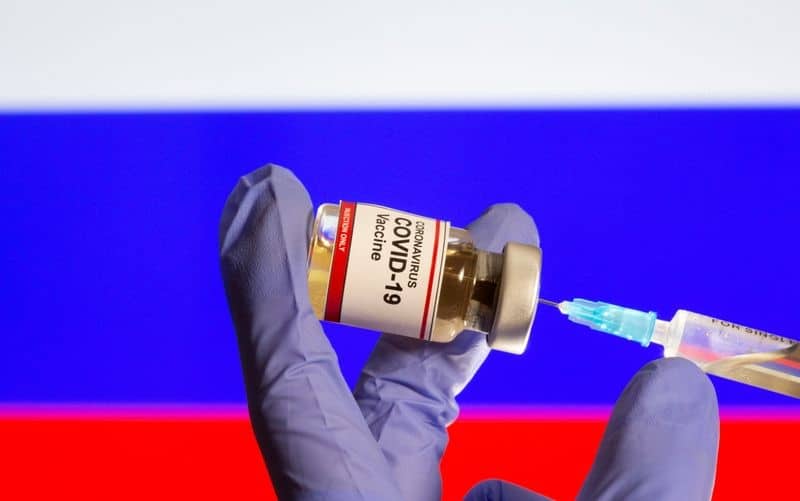 РФ заявила, что ее вакцина против COVID-19 показала эффективность в 92%