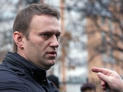 СМИ: Навальный попросил оставить его в Германии