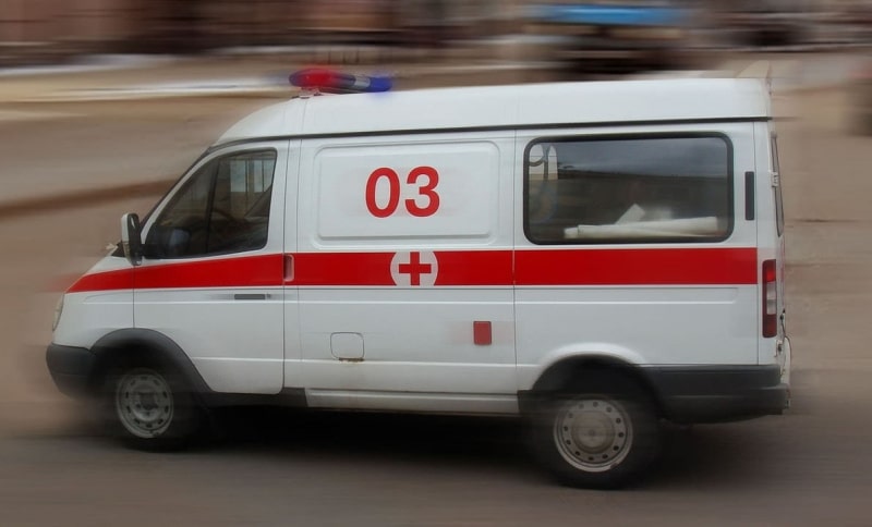 В Челябинске врачи пожаловались на скорую помощь, которая подбрасывает пациентов 