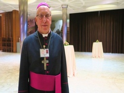 Архиепископ Кондрусевич смог вернуться в Беларусь