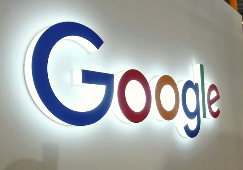 Google оштрафовали на 3 млн рублей за запрещенные сайты в поиске