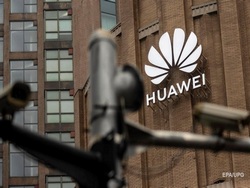 Госдеп: со зданий МИД Украины демонтируют оборудование Huawei