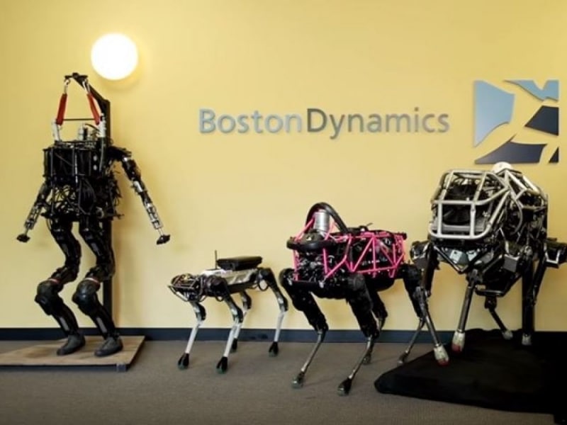 Hyundai Motor купил Boston Dynamics, производящую четвероногих роботов
