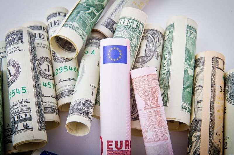Курс евро к доллару по 1,25 до конца года