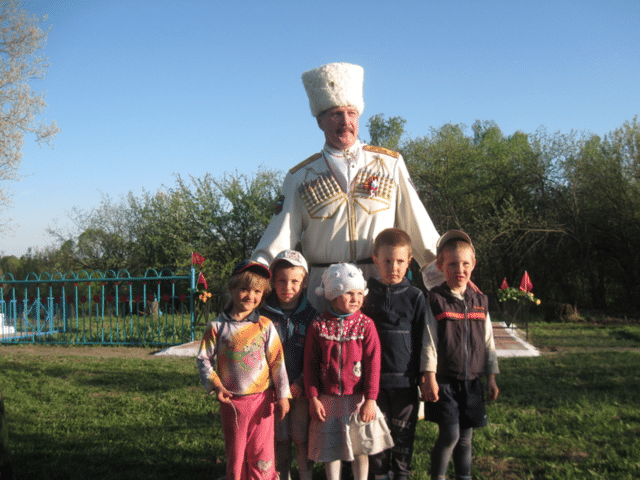 На помощь отстающим ученикам приходят казаки