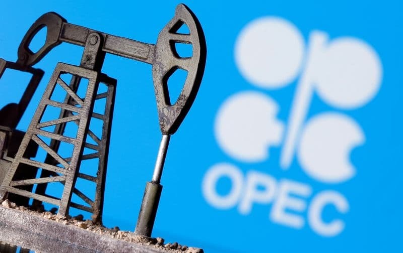 Нефть дорожает после компромисса ОПЕК+ в отношении добычи