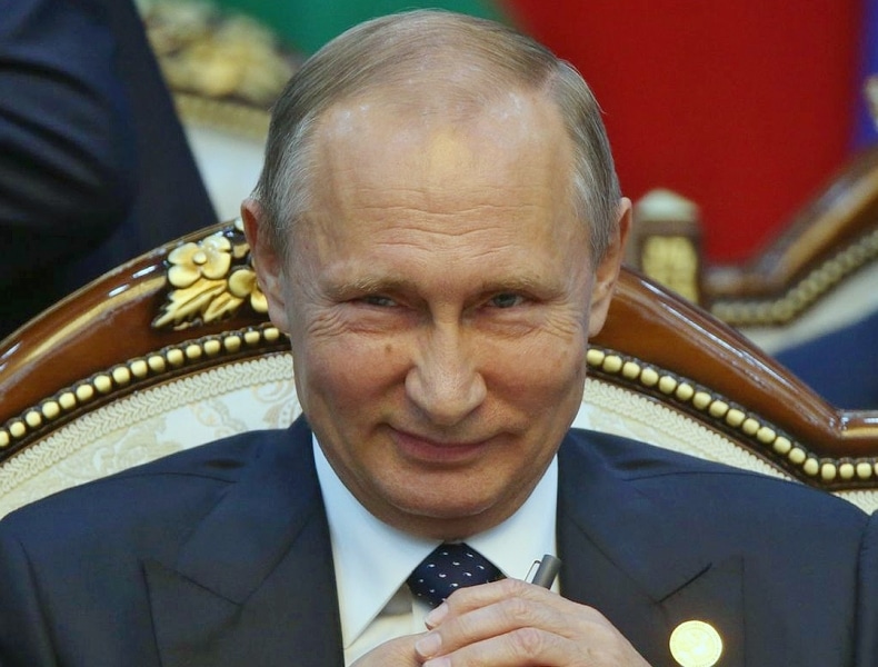 Путин на фоне IT-успехов Сбера напомнил Грефу о банковских приоритетах