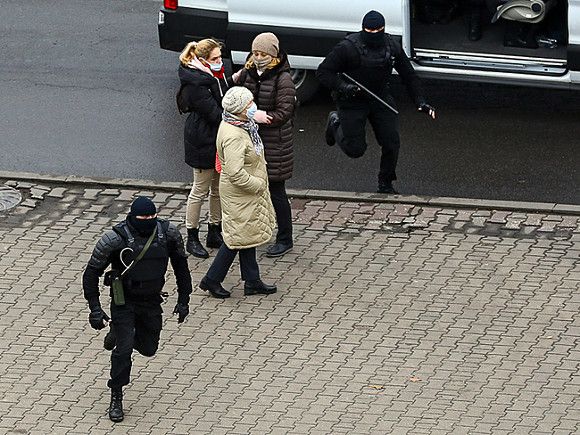 Силовики ﻿задержали участников ﻿«Марша народного трибунала» в Минске