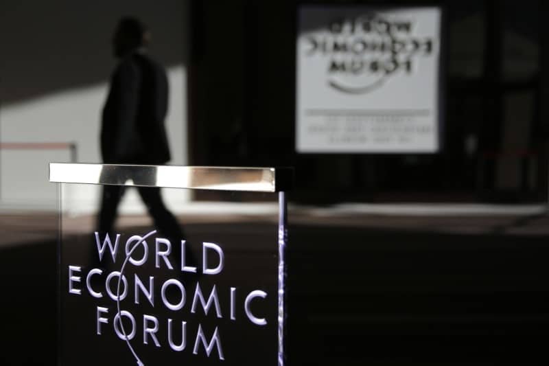 Аналитики ВЭФ назвали глобальные риски после пандемии От Investing.com