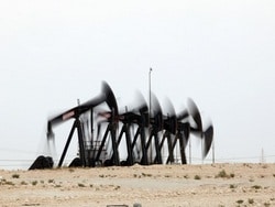 Цена нефти Brent поднялась выше 54 долларов за баррель