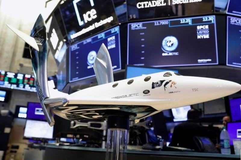 Компания Ричарда Бренсона впервые вывела на орбиту спутники От Investing.com