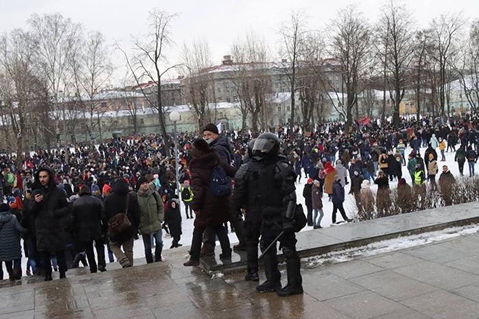 Кровавое воскресенье. Итоги второго несанкционированного митинга в Петербурге 