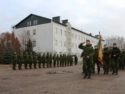 Литва отправила на Украину группу военных инструкторов