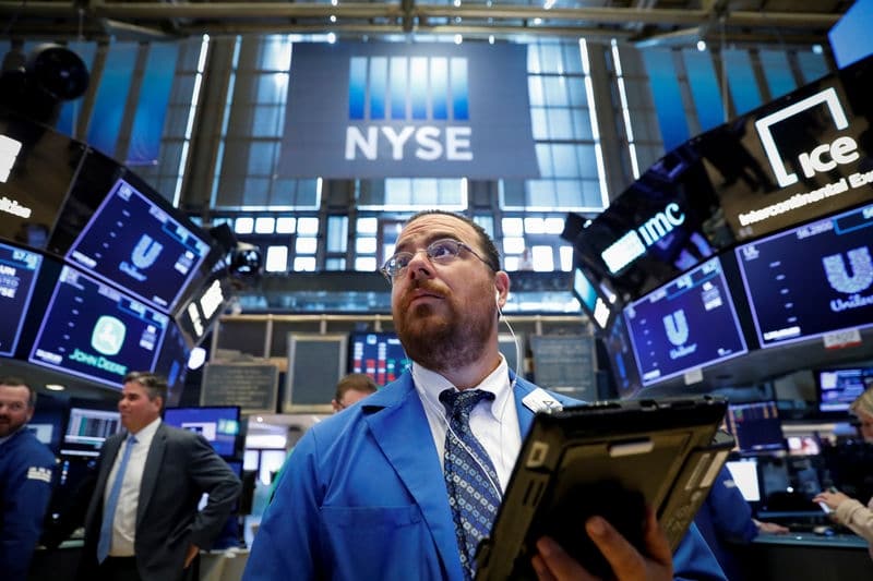 NYSE отказалась снимать с торгов акции компаний из КНР