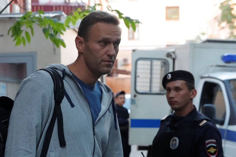 Песков: запланированные протесты с призывом освободить Навального незаконны От Reuters