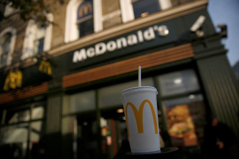 Прибыль McDonald’s упала, акции растут От Investing.com