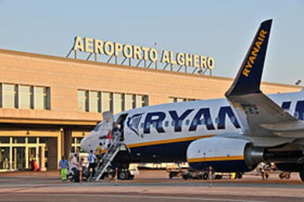 Ryanair сокращает число рейсов От Euronews