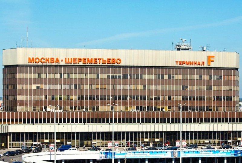 Слесарь пошутил о бомбе в аэропорту Шереметьево и был задержан