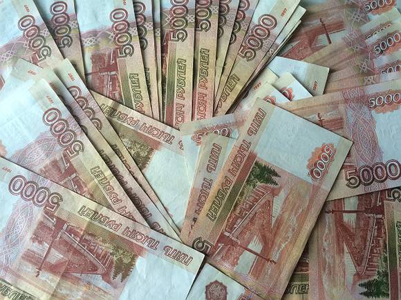 СМИ: 22-летняя дочка Шувалова зарабатывает 172 млн рублей в месяц