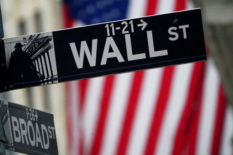 S&P 500 достиг нового пика благодаря оптимистичным отчетам о прибылях От Reuters