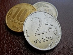 В Москве с января повысили минимальные пенсии и соцвыплаты