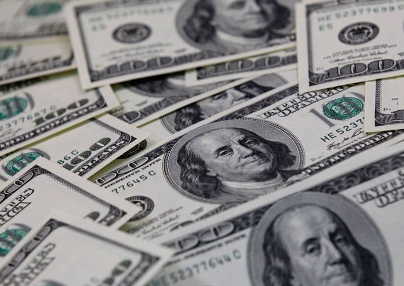Доллар у пика 5 месяцев к иене вслед за ростом доходности госбондов США из-за опасений инфляции От Reuters