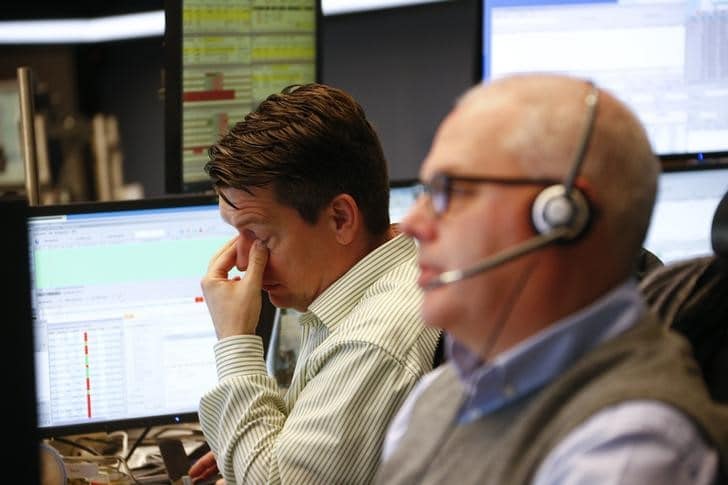 Европейские индексы малоподвижны, акции Total растут благодаря отчетности От Reuters
