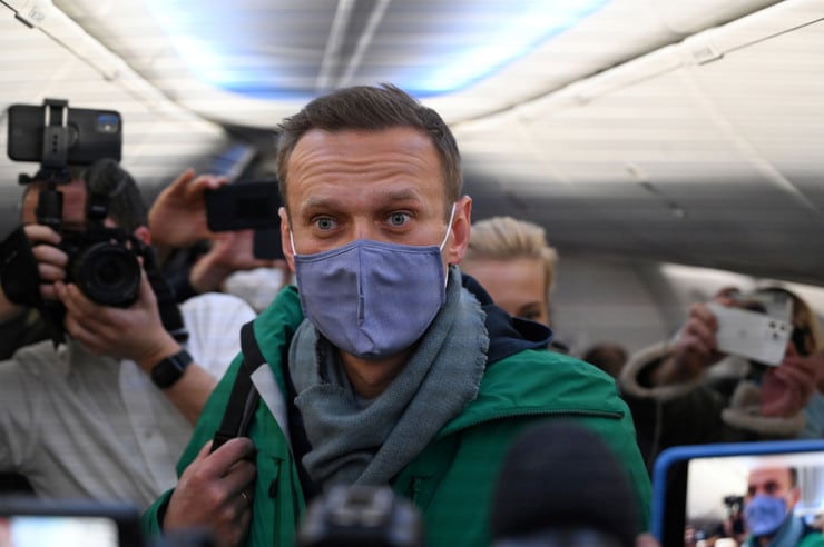 Лавров назвал «инсценировкой» ситуацию вокруг отравления Навального