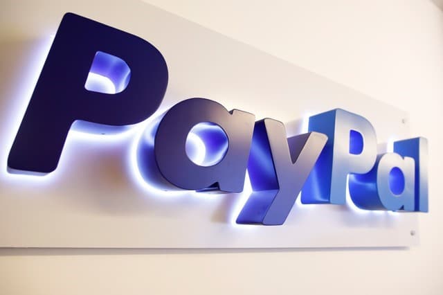 PayPal расширит функционал и добавит торговлю акциями От Investing.com