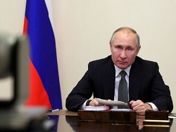 "Перебить никто не решался": о чем Путин говорил с главными редакторами