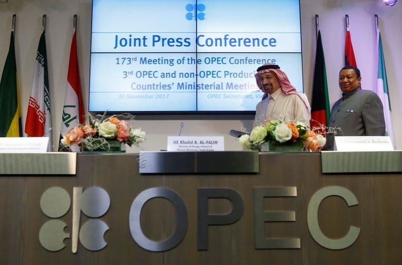 С.Аравия планирует увеличить добычу нефти на фоне восстановления цен -- WSJ От Reuters