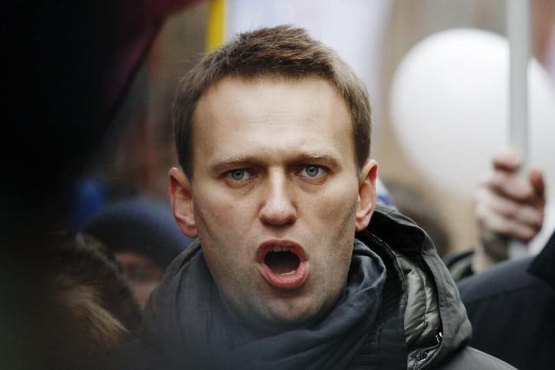 Суд отправил Олега Навального под домашний арест до 23 марта От Reuters