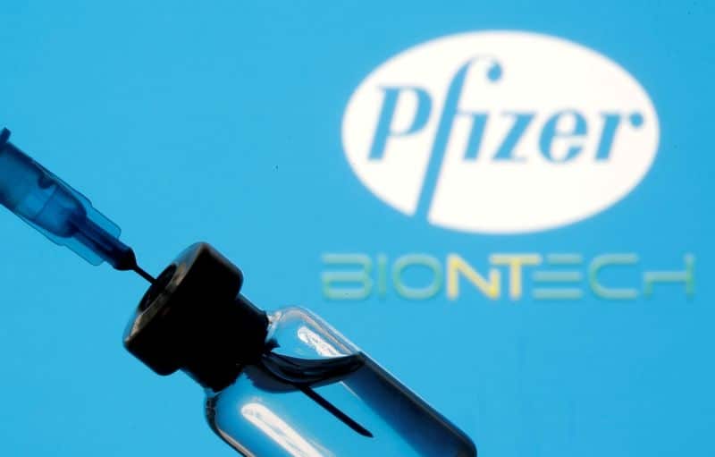 Вакцина Pfizer показала эффективность 94% в реальных условиях От Reuters