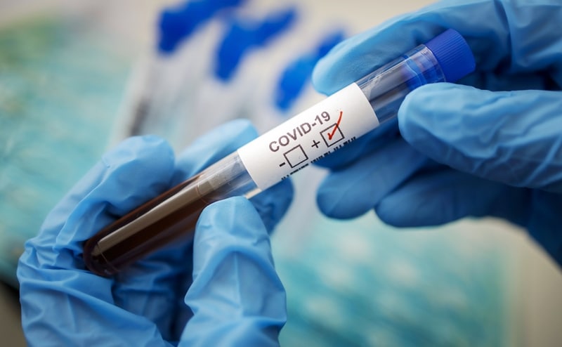 Еврокомиссия объявила о третьей волне коронавируса в Европе