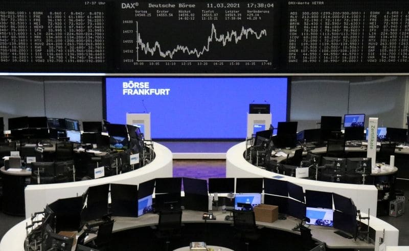Европейские акции в минусе из-за роста доходности госбондов От Reuters