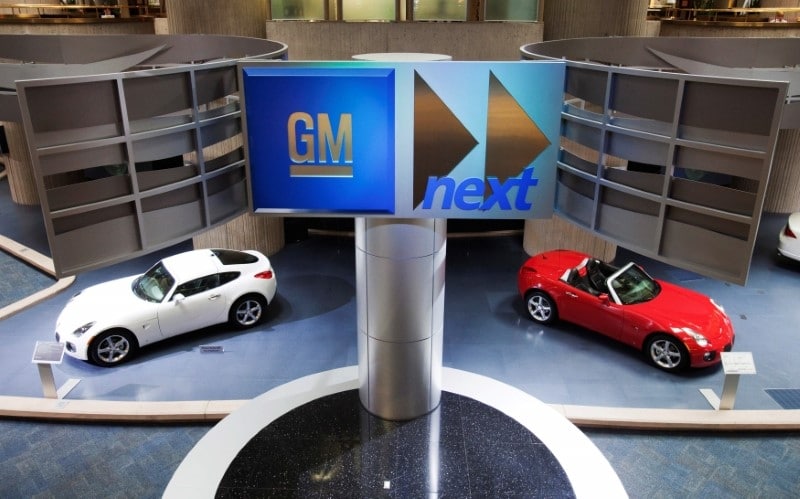 GM построит в США 2 завода по производству батарей для электрокаров От Investing.com