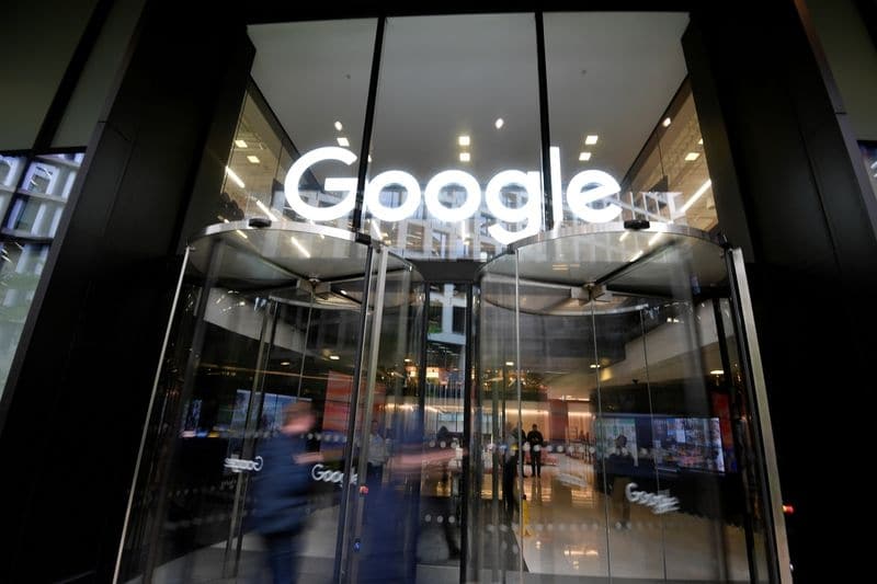 Google будет платить за новостной контент в Италии От Reuters